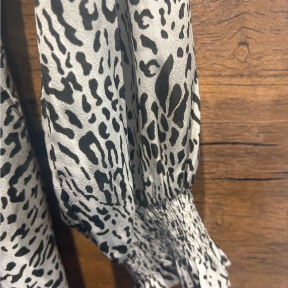 Patrizia Luca Milano high low tunic animal print blouse - Picture 8 of 10